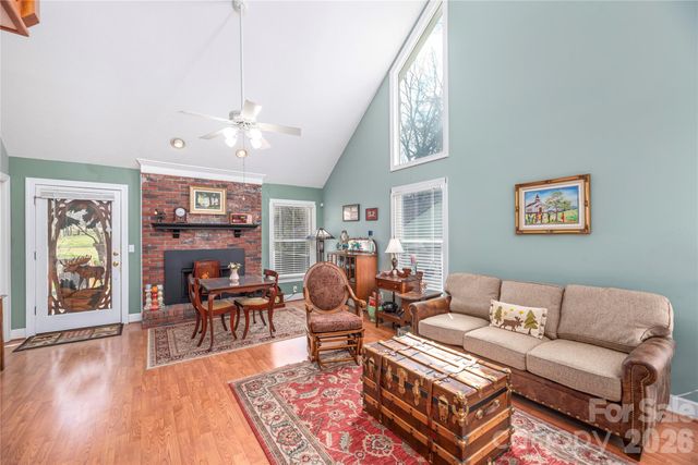 209 Browning Road, Waynesville, NC 28786