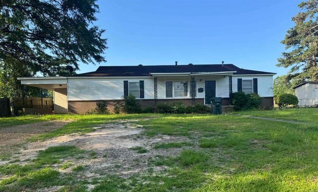 1504 North Dudney Street, Magnolia, AR 71753