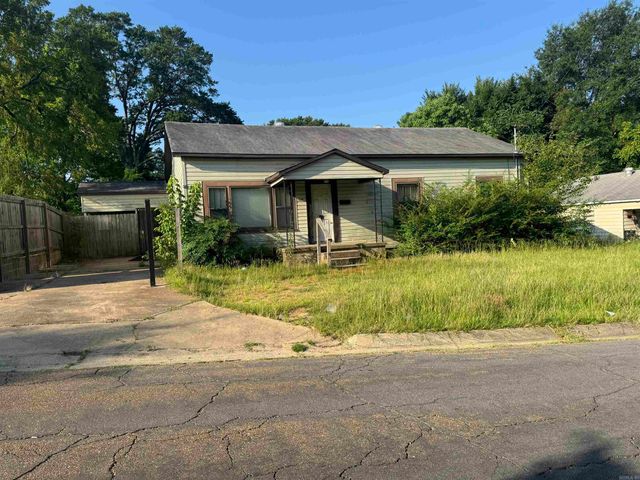 1504 North Dudney Street, Magnolia, AR 71753