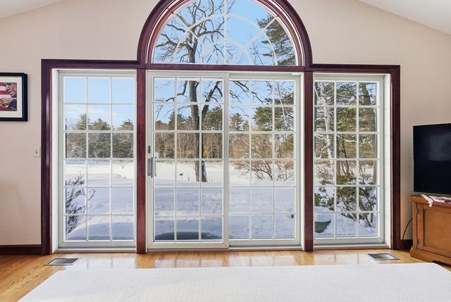 308 Musterfield Road, Concord, MA 01742