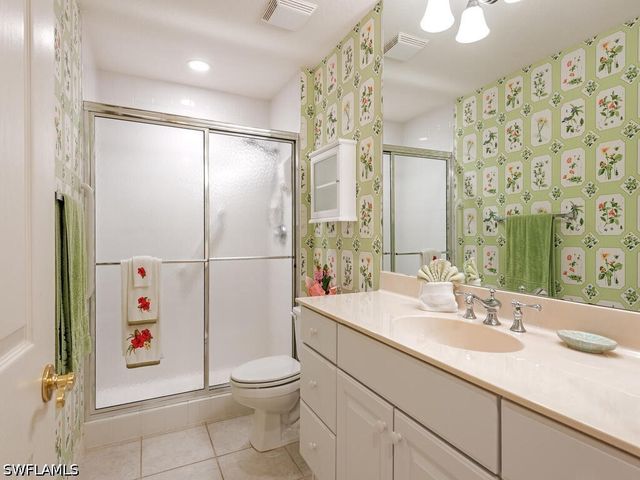 4415 Dover CT 504, Naples, FL 34105