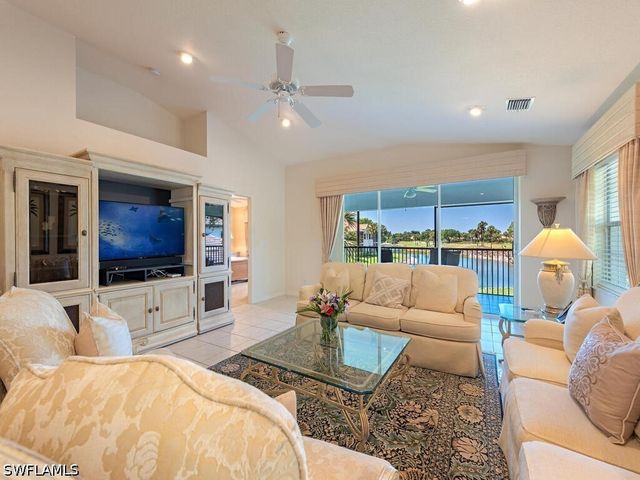 4415 Dover CT 504, Naples, FL 34105