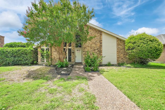1506 Silverleaf Drive, Carrollton, TX 75007