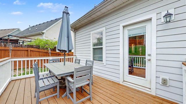 1736 Woodland Pointe Dr, Nashville, TN 37214