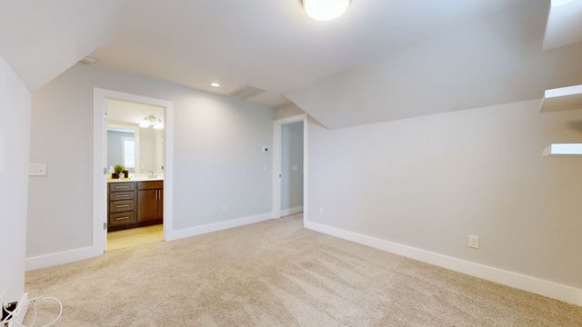 1736 Woodland Pointe Dr, Nashville, TN 37214