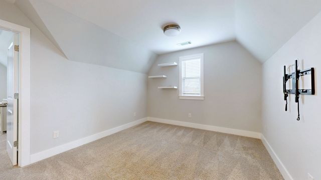1736 Woodland Pointe Dr, Nashville, TN 37214