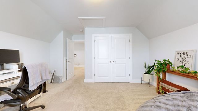 1736 Woodland Pointe Dr, Nashville, TN 37214