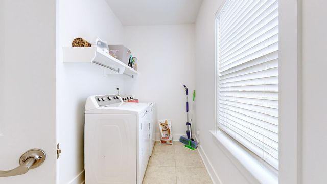 1736 Woodland Pointe Dr, Nashville, TN 37214