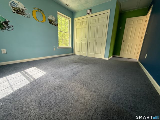 25 Meg Way, Windsor Locks, CT 06096