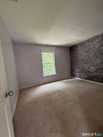 25 Meg Way, Windsor Locks, CT 06096