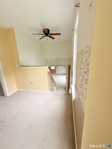 25 Meg Way, Windsor Locks, CT 06096