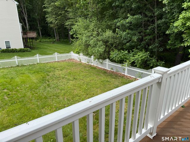 25 Meg Way, Windsor Locks, CT 06096