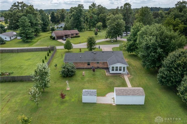 4049 Walnut Grove Circle, Urbana, OH 43078