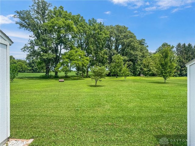 4049 Walnut Grove Circle, Urbana, OH 43078