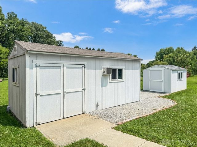 4049 Walnut Grove Circle, Urbana, OH 43078