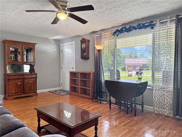4049 Walnut Grove Circle, Urbana, OH 43078