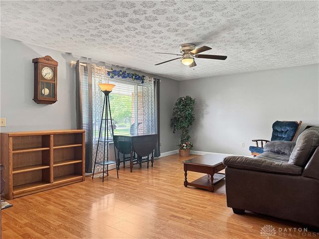 4049 Walnut Grove Circle, Urbana, OH 43078