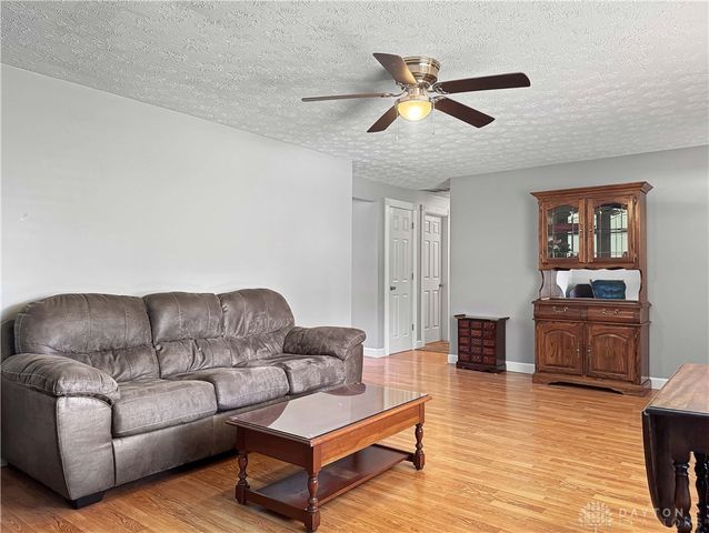 4049 Walnut Grove Circle, Urbana, OH 43078