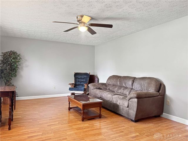 4049 Walnut Grove Circle, Urbana, OH 43078