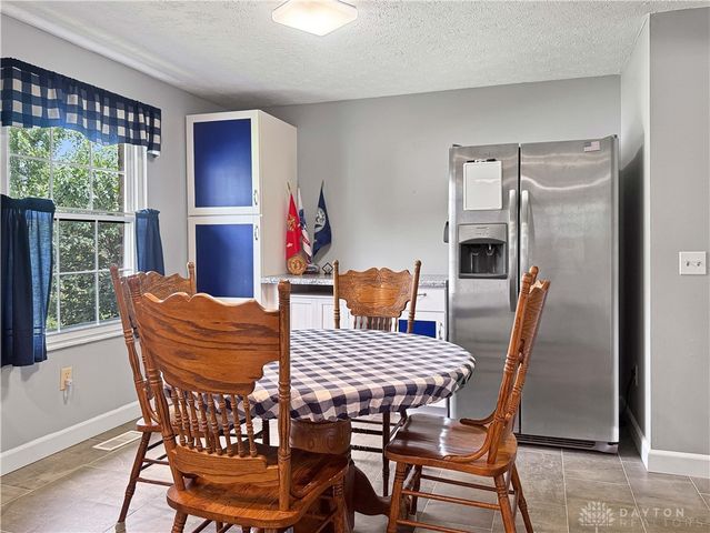4049 Walnut Grove Circle, Urbana, OH 43078