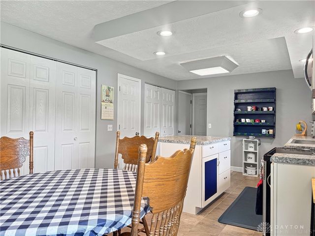 4049 Walnut Grove Circle, Urbana, OH 43078