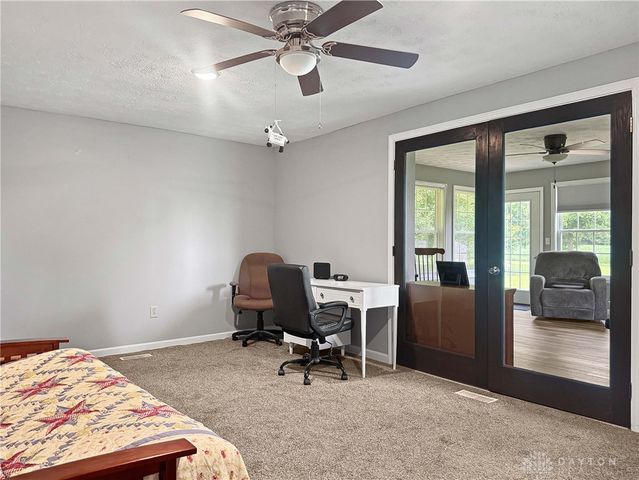 4049 Walnut Grove Circle, Urbana, OH 43078