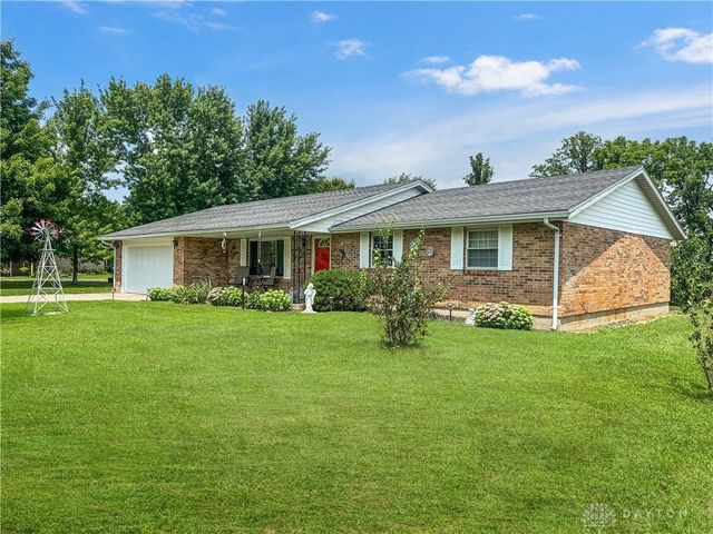 4049 Walnut Grove Circle, Urbana, OH 43078