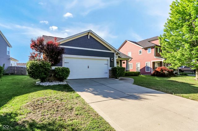 1295 Old Heritage Place, Greenwood, IN 46143