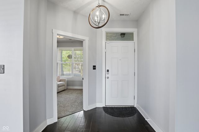 1295 Old Heritage Place, Greenwood, IN 46143