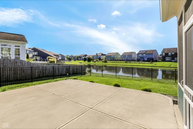 1295 Old Heritage Place, Greenwood, IN 46143