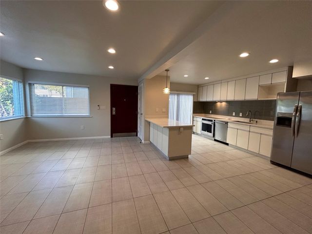 8922 Trone CIR A, Austin, TX 78758
