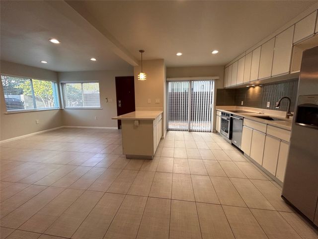 8922 Trone CIR A, Austin, TX 78758