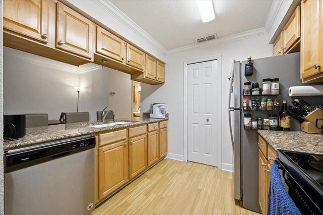 500 N PENNSYLVANIA AVENUE G, Winter Park, FL 32789