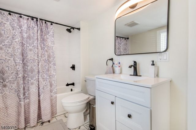 46 E Main St, Sussex Boro, NJ 07461