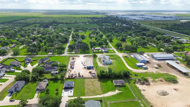 44 Heritage Drive, Brookshire, TX 77423
