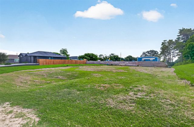 44 Heritage Drive, Brookshire, TX 77423