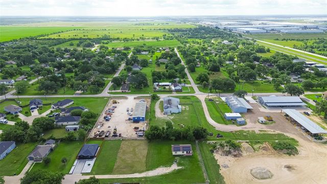 44 Heritage Drive, Brookshire, TX 77423
