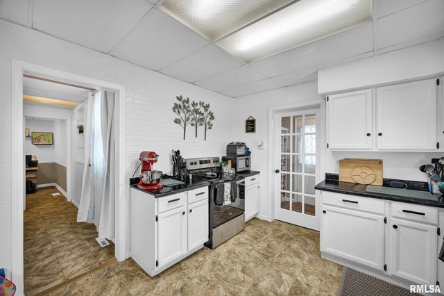 119 E VAN BUREN Street, Morton, IL 61550