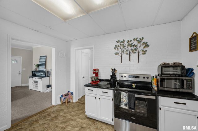 119 E VAN BUREN Street, Morton, IL 61550