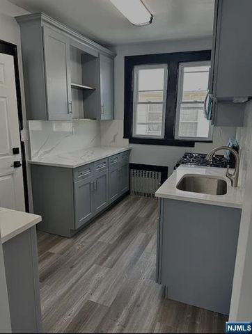 80 Roosevelt Avenue, Dumont, NJ 07628