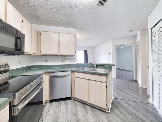 3705 SW 27TH STREET 818, Gainesville, FL 32608