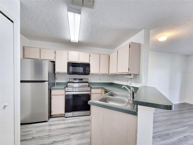 3705 SW 27TH STREET 818, Gainesville, FL 32608