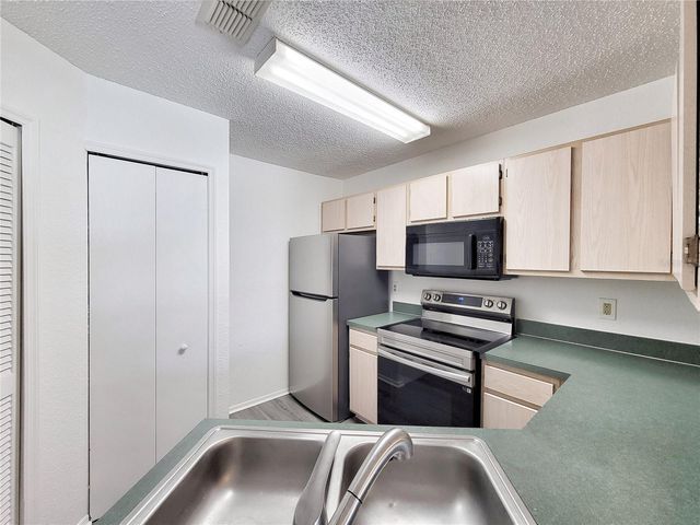 3705 SW 27TH STREET 818, Gainesville, FL 32608