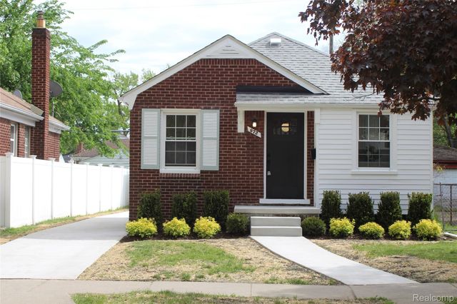 872 Channing Street, Ferndale, MI 48220