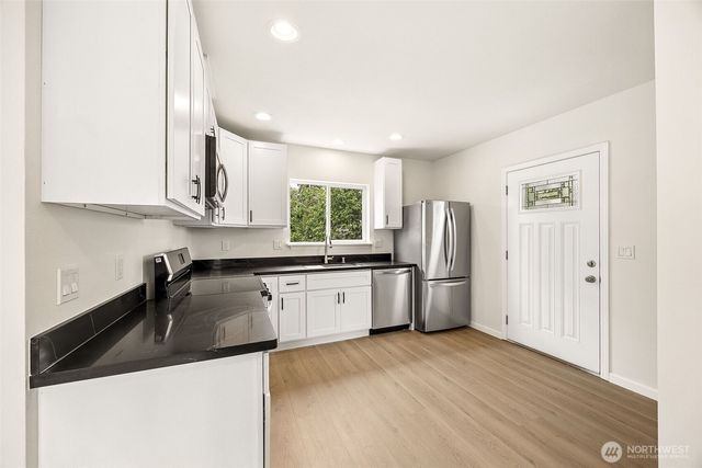 418 Dearborn Avenue, Shelton, WA 98584