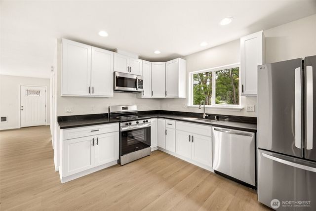 418 Dearborn Avenue, Shelton, WA 98584
