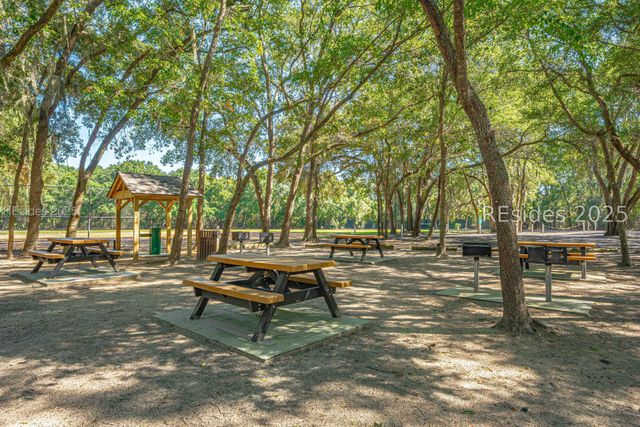 334 Fort Howell Dr, Hilton Head Island, SC 29926