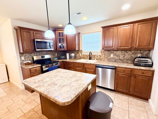 3603 CHESTNUT DR, Columbia, MO 65202