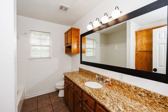 4316 Leona Road, Bowie, TX 76230