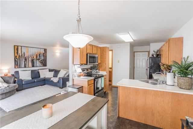 626 S 38th Street W 37, Billings, MT 59102